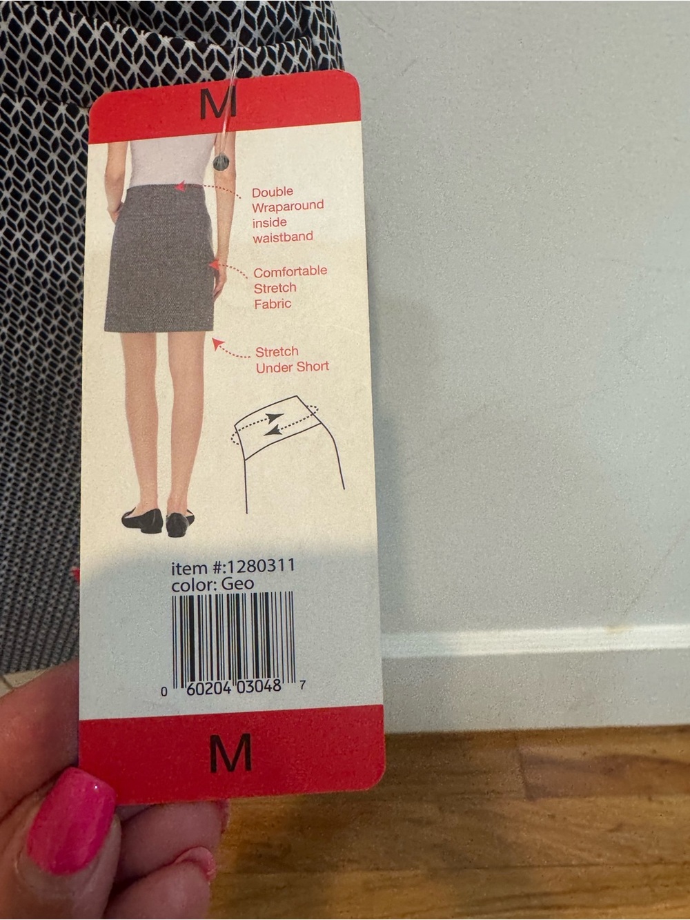 Black & White Patterned Women’s Skirt - Size M - Picture 2 of 7